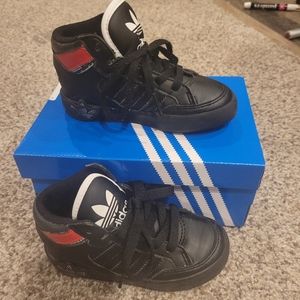 Adidas toddler Basketball shoes